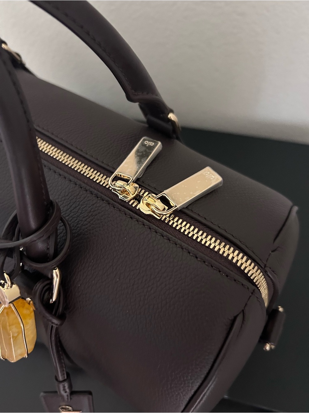 ALO Yoga Daily Voyage Bag - Picture 15 of 17